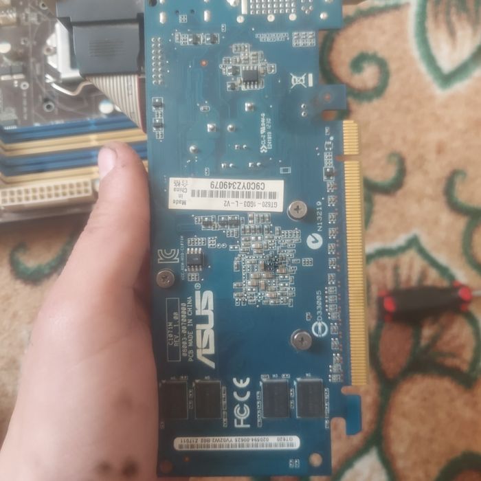 видео карта отдам за 1000