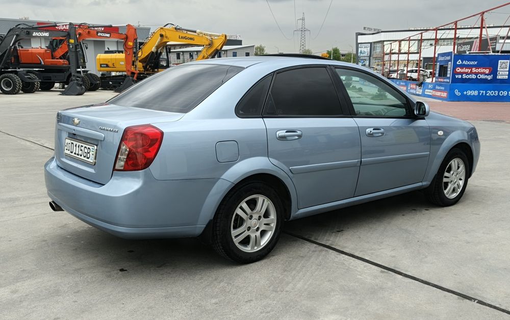 Срочно.Ласетти 2013 год. 1,6 мотор