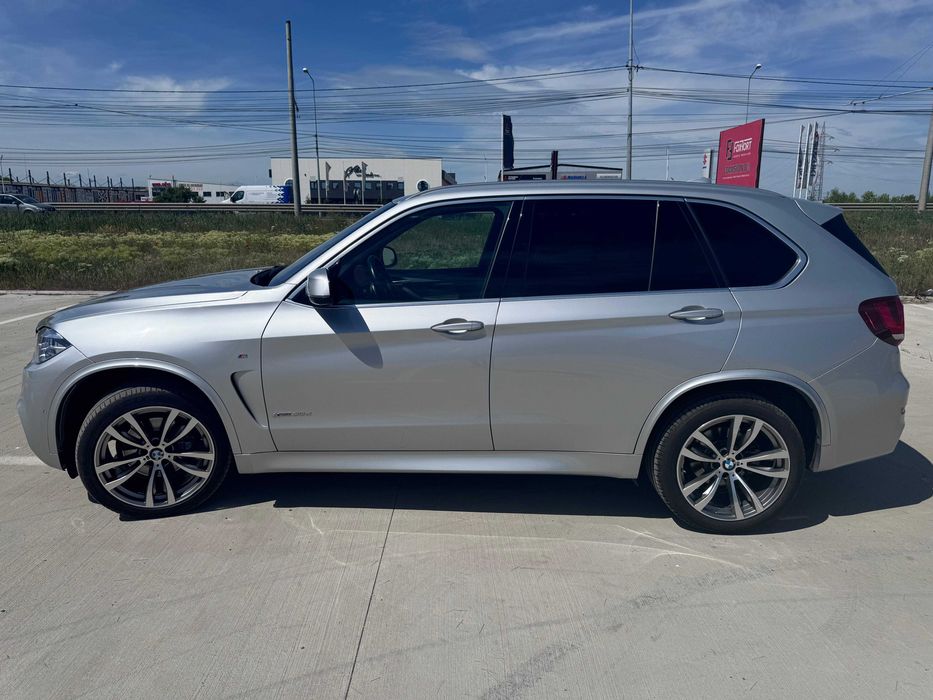 BMW X5 xDrive30d . Cumparat din Reprezentanta BMW Romania. UNIC PROPRIETAR 103.505KM