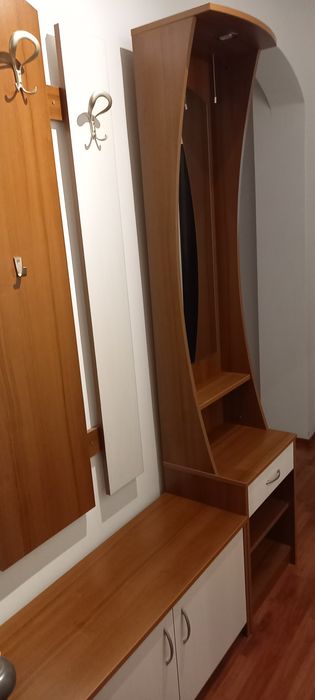 Портманто в отлично състояние.