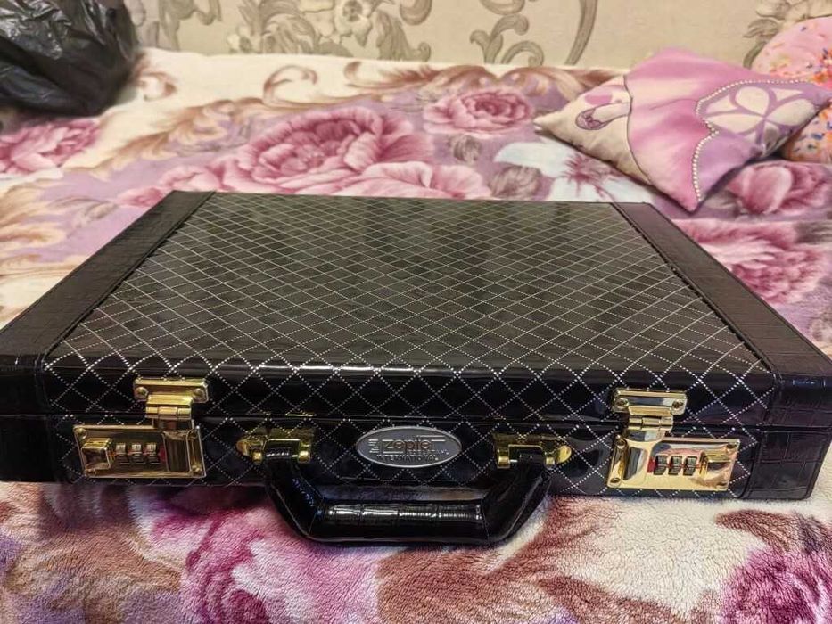 продам набор столовых приборов на 12 персон ZEPTER