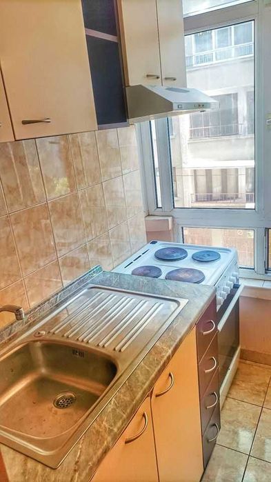 Дава се под наем Двустаен апартамент в Бургас, Възраждане - 50 кв.м за 310 € - Снимка #7