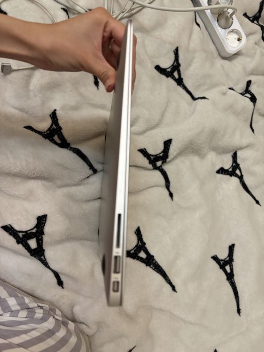 Macbook Air 16 2014