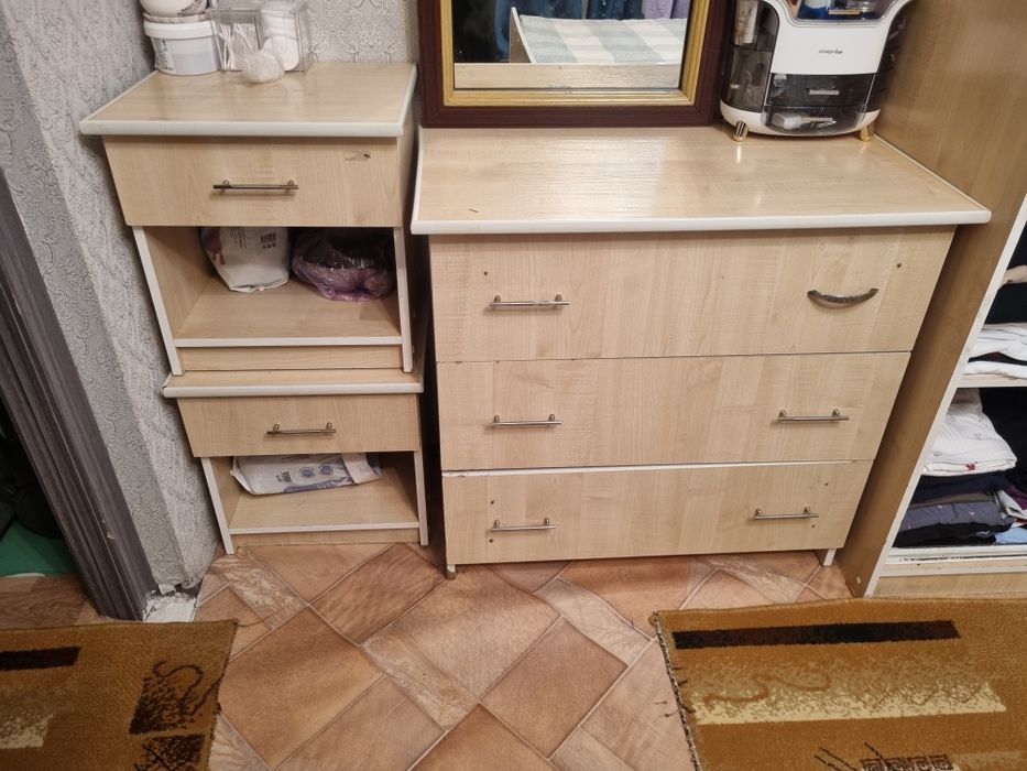 Столик комод 2 тумбочки