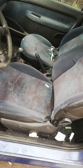 Пежо 206 1.4 HDI 68коня 2.0HDI 90коня 2002год на части