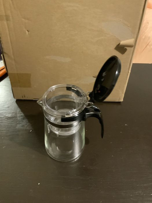 Стъклена кана за чай или кафе с дифузер и бутон 750мл