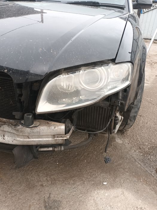Far stanga Bixenon audi a4 B7 semnalizare alba  perfect functional