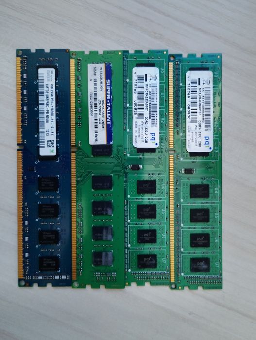 продаю 4 планки оперативной памяти ddr3