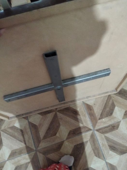 Стол сатылады қалың ағаш