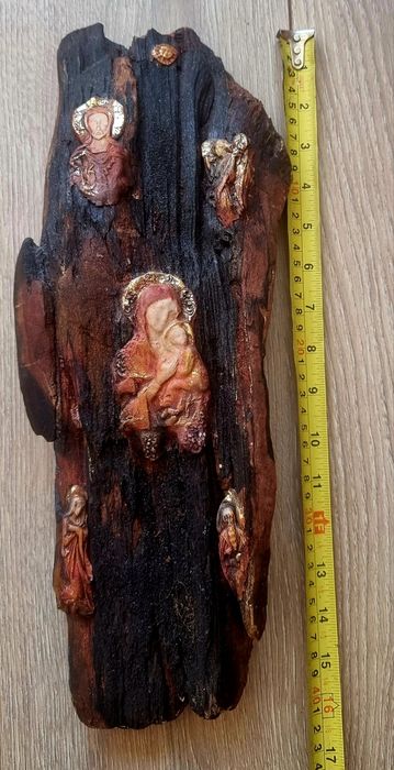 Религиозна пластика от дърво и смола. Икона
