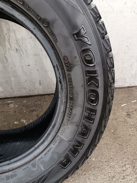 Продам комплект шин 265/65/R17