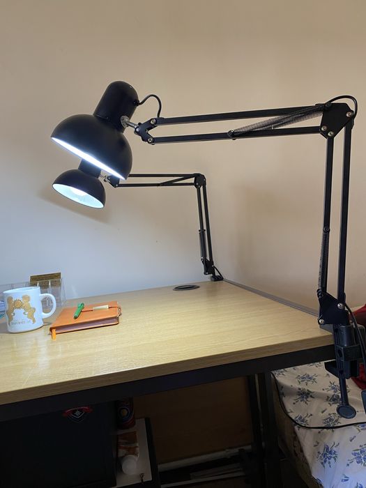 Продаются настольные лампы