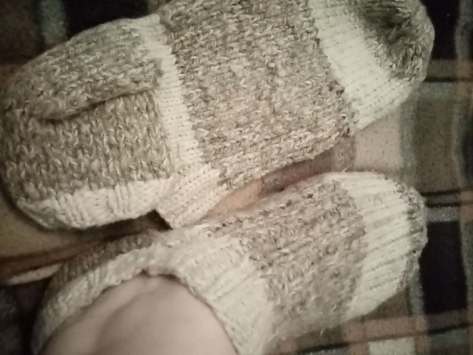 Продам вязаные следки