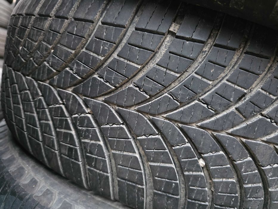 4бр Всесезонни гуми 215 60 17 - Goodyear - DOT 2023
