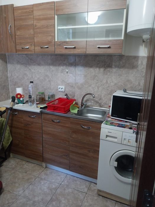 Închiriez garsonieră