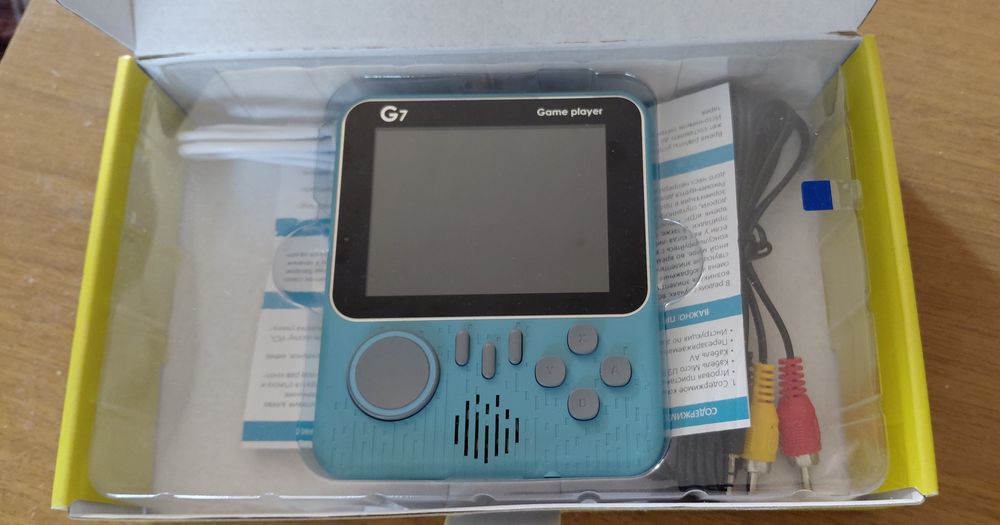 Игровая приставка Junior FC32a Slim
