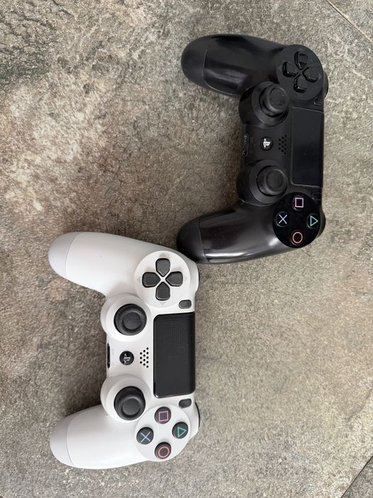 PS4 Slim 500GB + PS VR + Camera + 2 controllere + 2 Move + jocuri