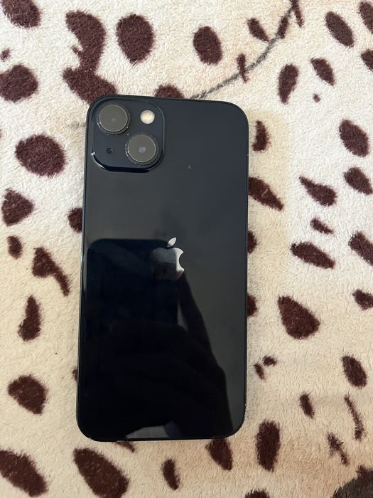 vand iphone 13  midnight