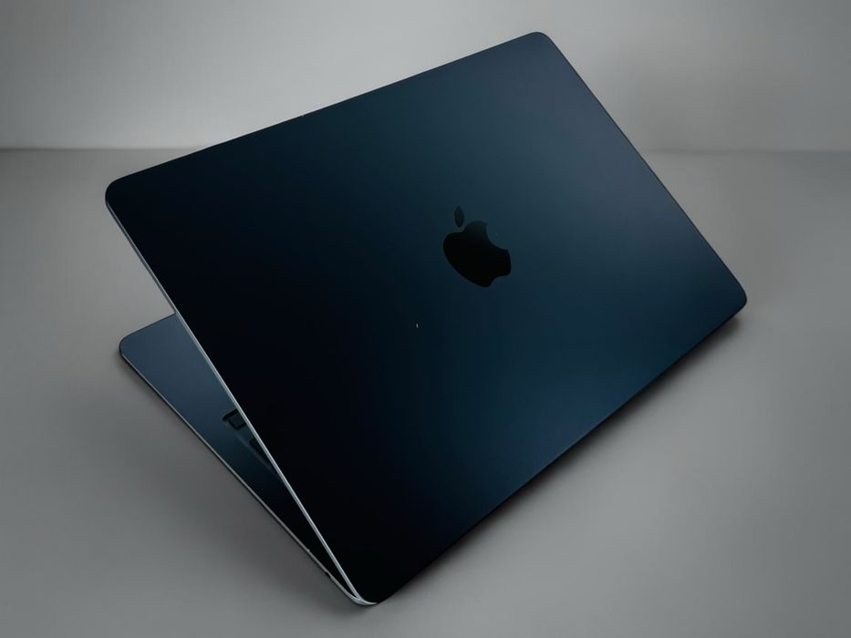 Apple MacBook Air 13 M2 8RAM 256GB Midnight 90% Батерия! Гаранция!