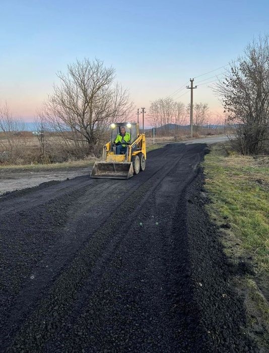 Bob cat ,cilindru compactor,escavator,agregate balastiera Moloz