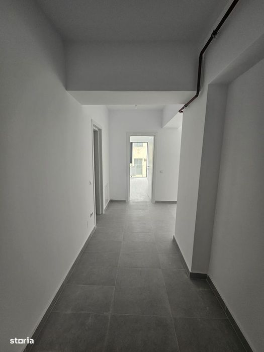 INTABULAT! MUTARE IMEDIATA! Apartament cu 2 camere decomandat Central