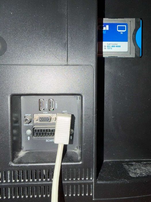 Televizor Hitachi model 32H6C02, diagonala 81cm