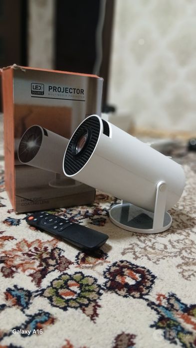 Proyektor sotiladi