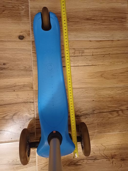 Тротинетка GLOBBER със светещи колела