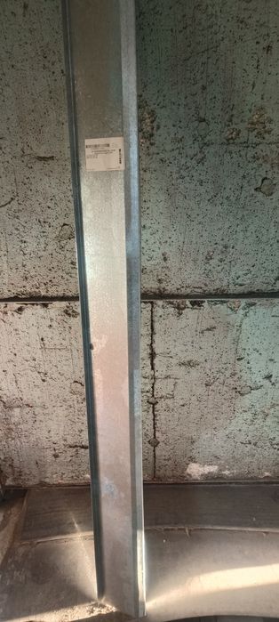 Порог Мазда Кронос