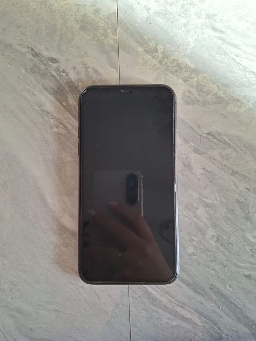 Черный Айфон 11. 128гб