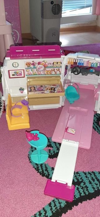 Playmobil - Голяма болница, Барби ЛИНЕЙКА , Барби КЕМПЕР