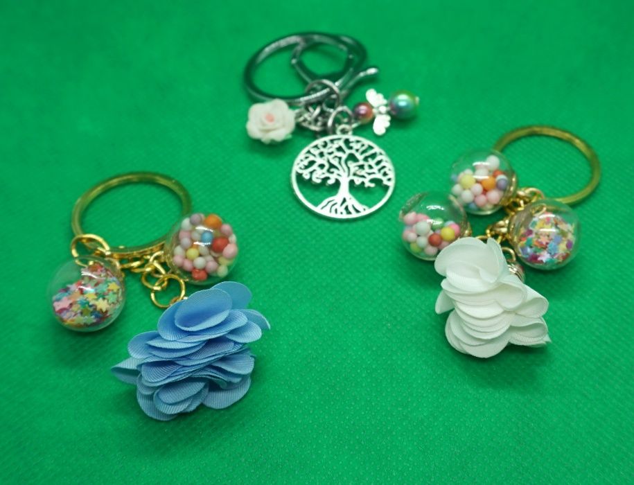 дамски гривни, гердани, обеци, ключодържатели