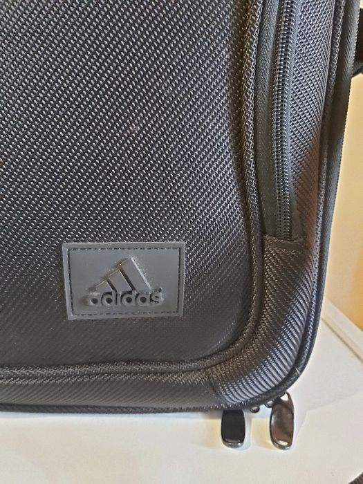 Geanta laptop adidas. documente