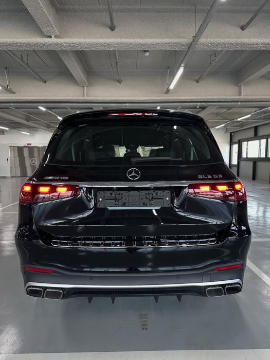 Новый Mercedes-AMG GLS 63 4MATIC+ 2026 год