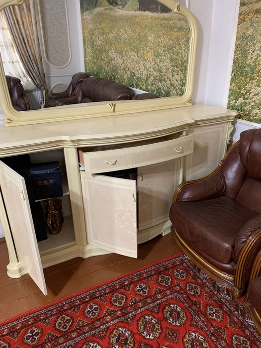 Продается камот и стенка