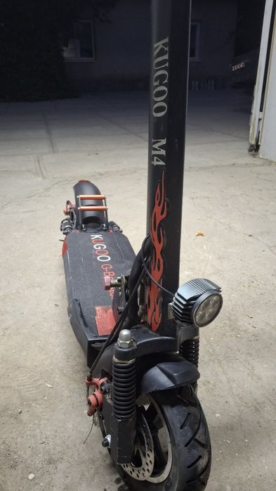 Продам kugo m4 .