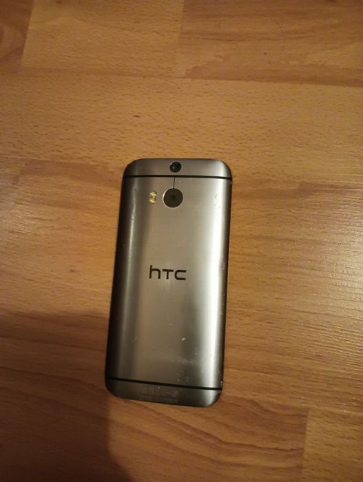 HTC One M8 Platinum