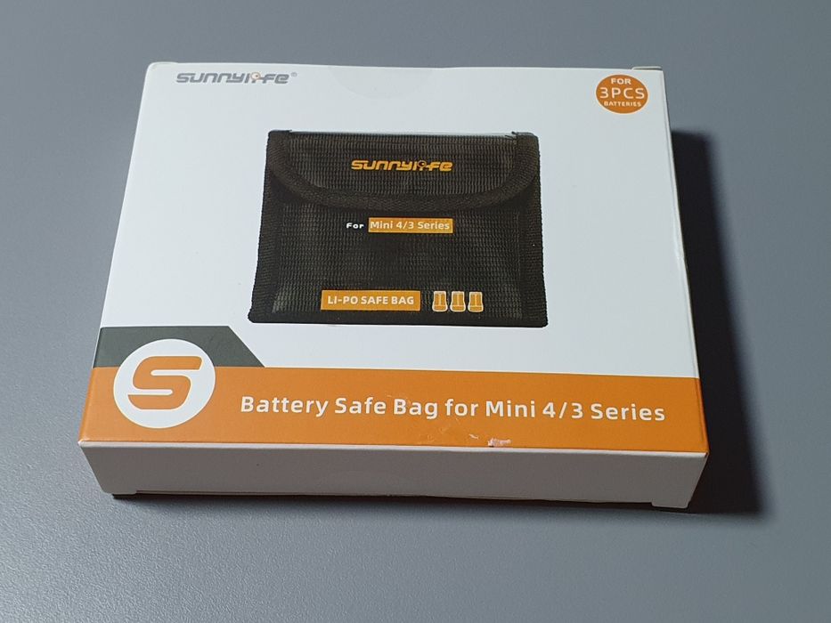 Husă transport acumulatori dronă în bagajul de cală