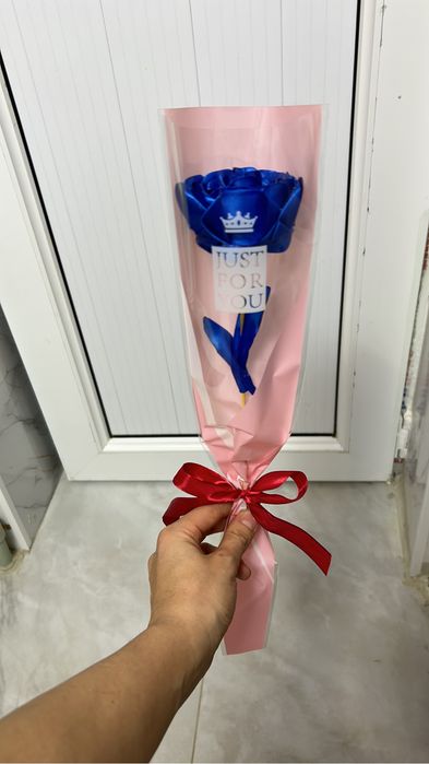 Атласные розы ручной работы