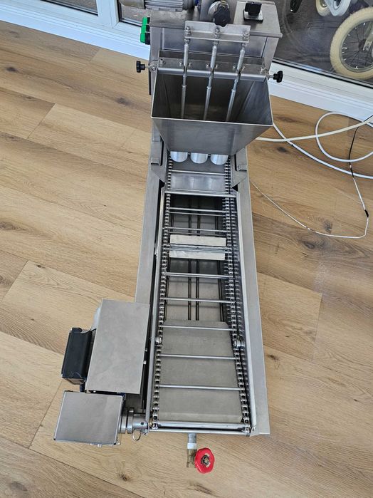 Vand masina de gogosi inelus, model MP3 Stok Engineering - NOUA