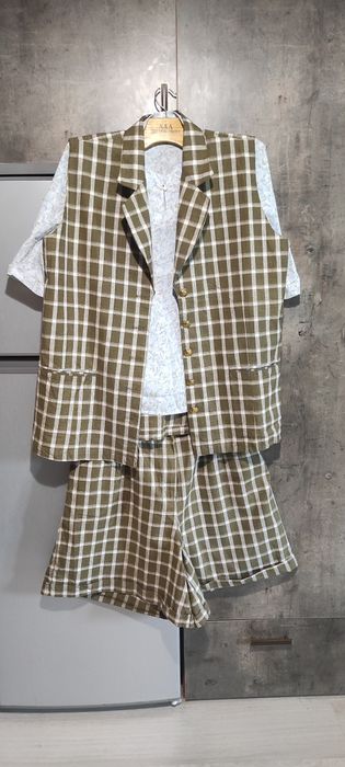 Женский костюм из крапивывы