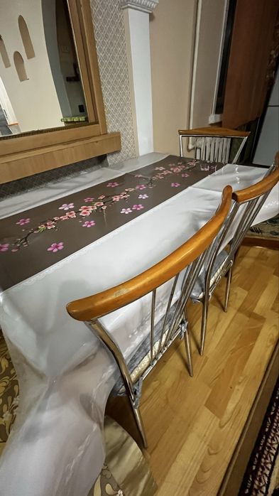 Сдам  в центре 10000