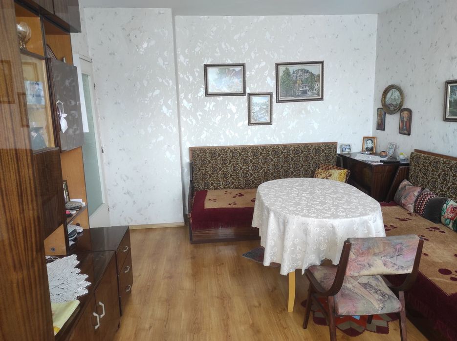 Продава се Тристаен апартамент в Варна, Метро - 61 кв.м за 1574 €/кв.м - Снимка #1