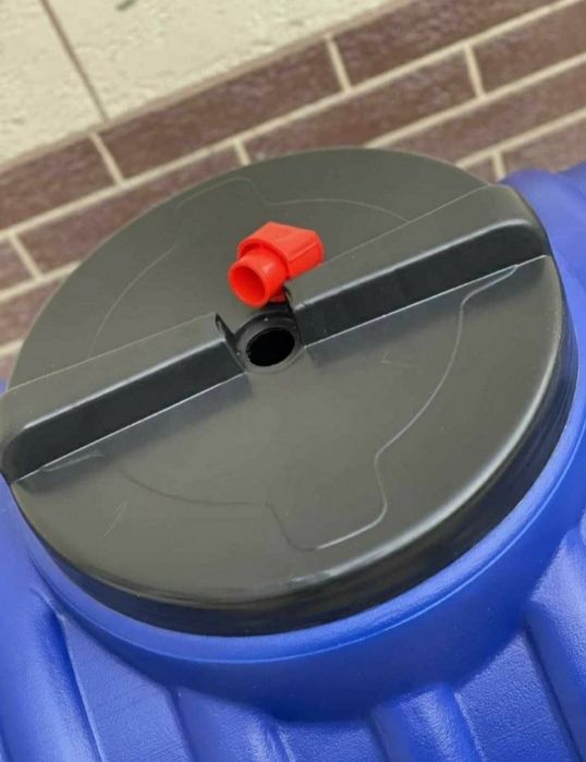 пластиковые 1000 литров от производителя, подходят для различных