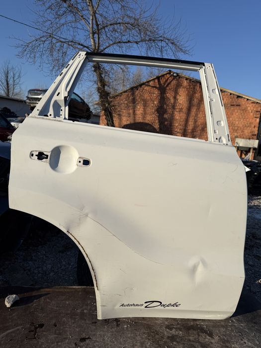 Врата Suzuki Vitara 3