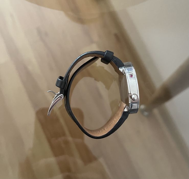 Часовник Elle С РУБИН!