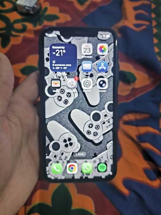 iPhone 11 в хорошем состоянии