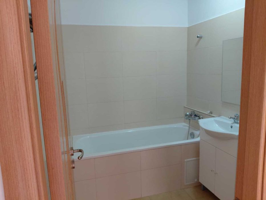 vand apartament 3 camere bd Tineretului sector 4