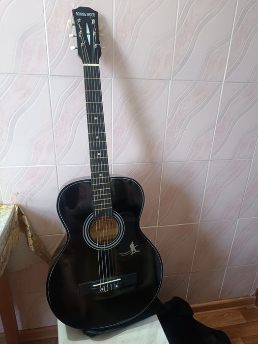Гитара "ROWELL" черная