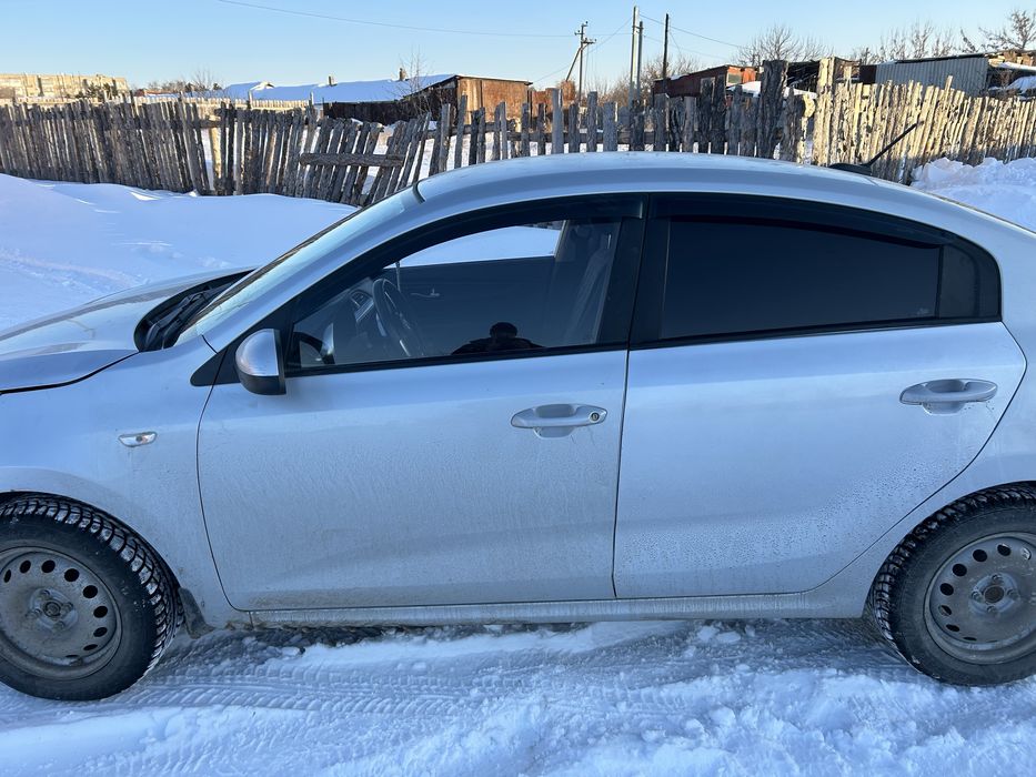 Продам машинуууу